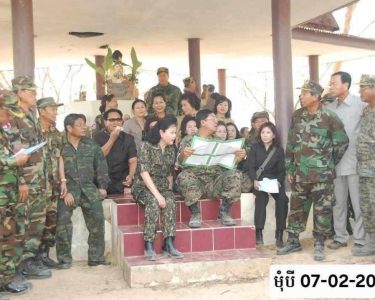 សម្តេច​តេ​ជោ​បង្ហាញ​៣​ចំណុច​កុំ​ឲ្យ​មានការ​ភ្លេច​ប្រវត្តិសាស្ត្រ​តាម​ក្រុម​ជ្រុលនិយម​មួយ​ចំនួន​ញុះញង់