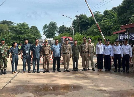 ច្រក​ទ្វារ​ព្រំដែន​អន្តរជាតិ​ចាំ​យាម​ខេត្ត​កោះ បន្ត​បិទ​មិន​ឲ្យ​នាំ​ចូល​បន្លែ និង​ផ្លែ​ឈើ​ពី​ប្រទេស​ថៃ