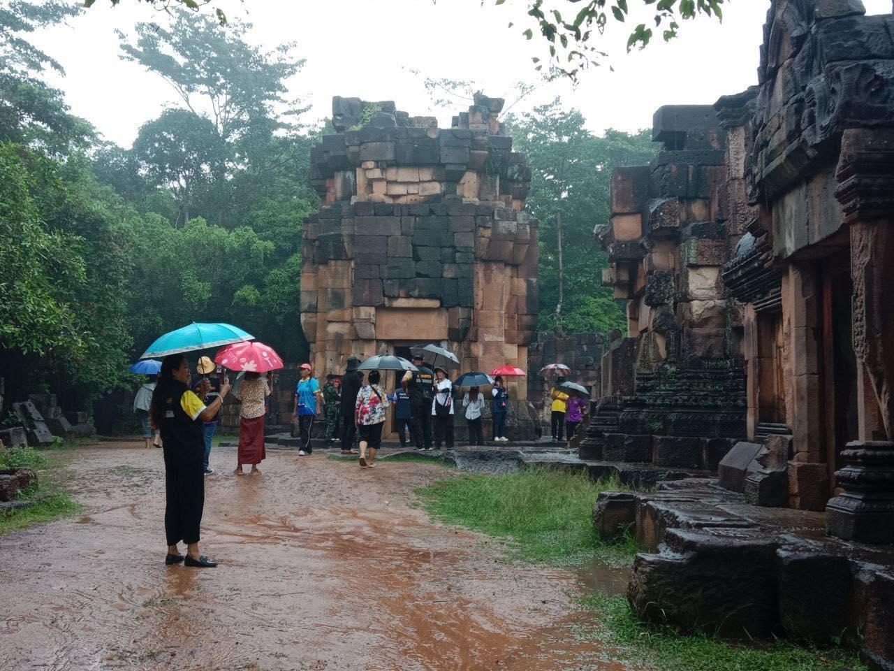 ប្រជាពលរដ្ឋ​ខ្មែរ​ទស្សនា​ប្រាសាទតាមាន់ធំ៖ ពលរដ្ឋ​ពី​បណ្តា​ខេត្ត​ទូ​ទាំង​ប្រទេស​សម្រុក​មក​កម្សាន្ត​នៅ​ឧត្តរមានជ័យ