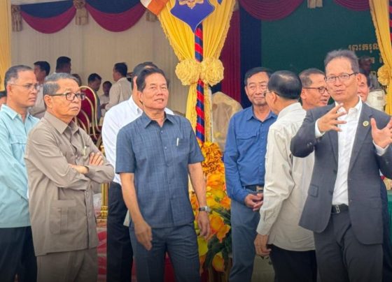 លោក ​ឃួ​ង ស្រេង អមដំណើរសម្តេច​មហាមន្ត្រី គុយ សុផល ចុះ​ពិនិត្យ​ទីតាំង​ពហុ​កីឡាដ្ឋានមរ​ត​ជាតិ​តេ​ជោ ត្រៀម​​ព្រះរាជ​ពិធី​ទិវា​បរិស្ថាន​ជាតិ និង​បរិស្ថាន​ពិភពលោក