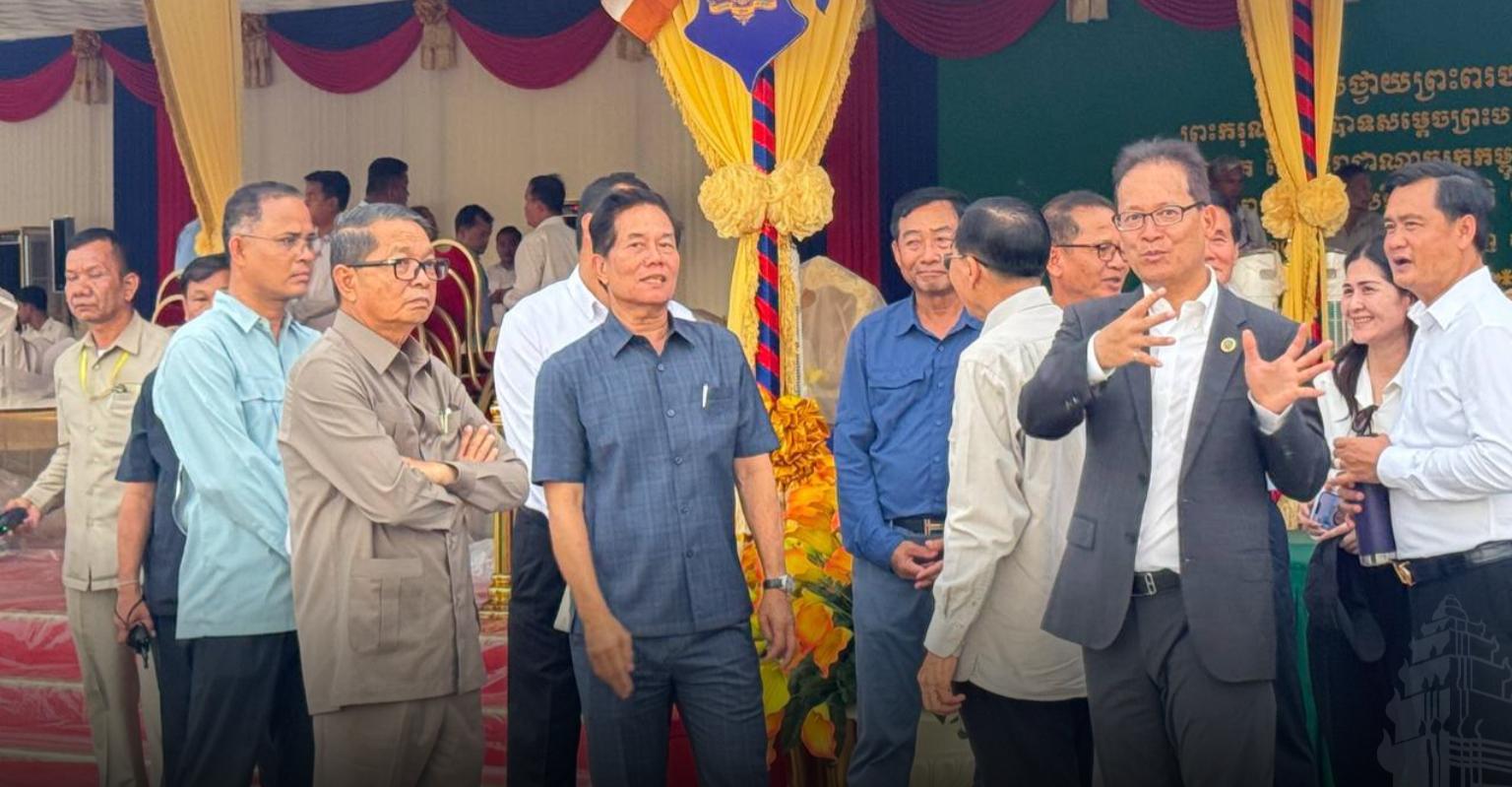 ត្រៀមព្រះរាជពិធីទិវាបរិស្ថានជាតិ៖ លោក ឃួង ស្រេង និង សម្តេច គុយ សុផល ចុះពិនិត្យទីតាំងពហុកីឡាដ្ឋានមរតកតេជោ មុនព្រះរាជាធិបតីភាពព្រះមហាក្សត្រ