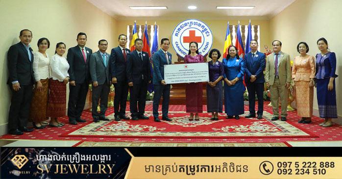 កាកបាទក្រហមកម្ពុជា៖ ឧបត្ថម្ភថវិកា ៣០ម៉ឺនដុល្លារ ដល់សាខារាជធានីភ្នំពេញ សម្រាប់ប្រតិបត្តិការមនុស្សធម៌ជួយពលរដ្ឋងាយរងគ្រោះ