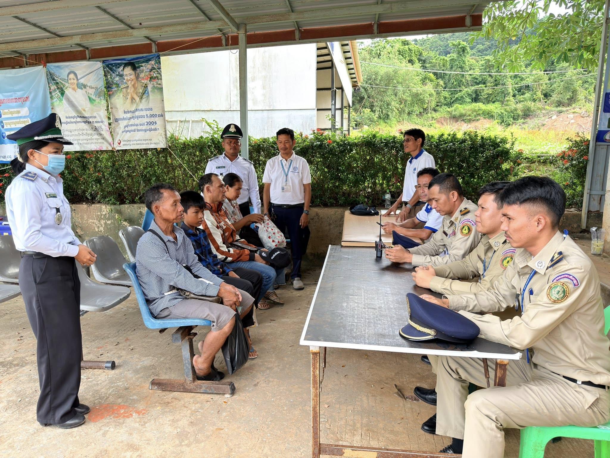 ច្រកទ្វារចាំយាមត្រៀមខ្លួនរួចជាស្រេច! ទទួលពលករខ្មែរពីថៃវិញដោយក្ដីអបអរ និងសុវត្ថិភាពខ្ពស់បំផុត