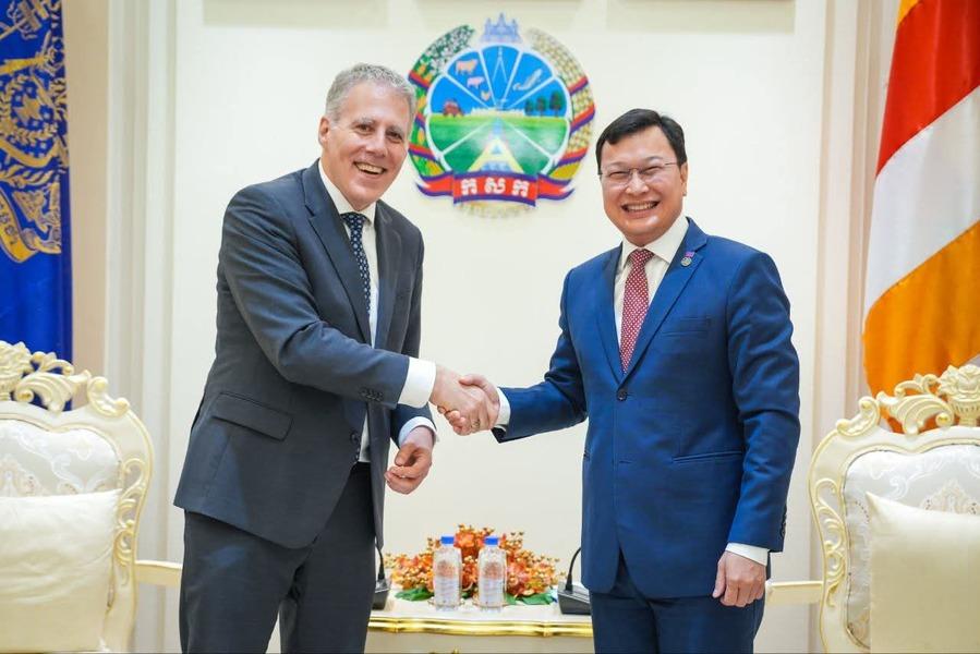 កាណាដាបង្ហាញចំណាប់អារម្មណ៍ខ្ពស់លើស្វាយចន្ទី ម្រេចកំពត និងកាហ្វេរបស់កម្ពុជា