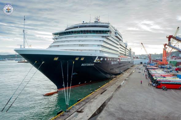 ភ្ញៀវទេសចរជាង ២ពាន់នាក់ ជិះនាវា WESTERDAM របស់ហូឡង់ ចូលចតនៅកម្ពុជា!