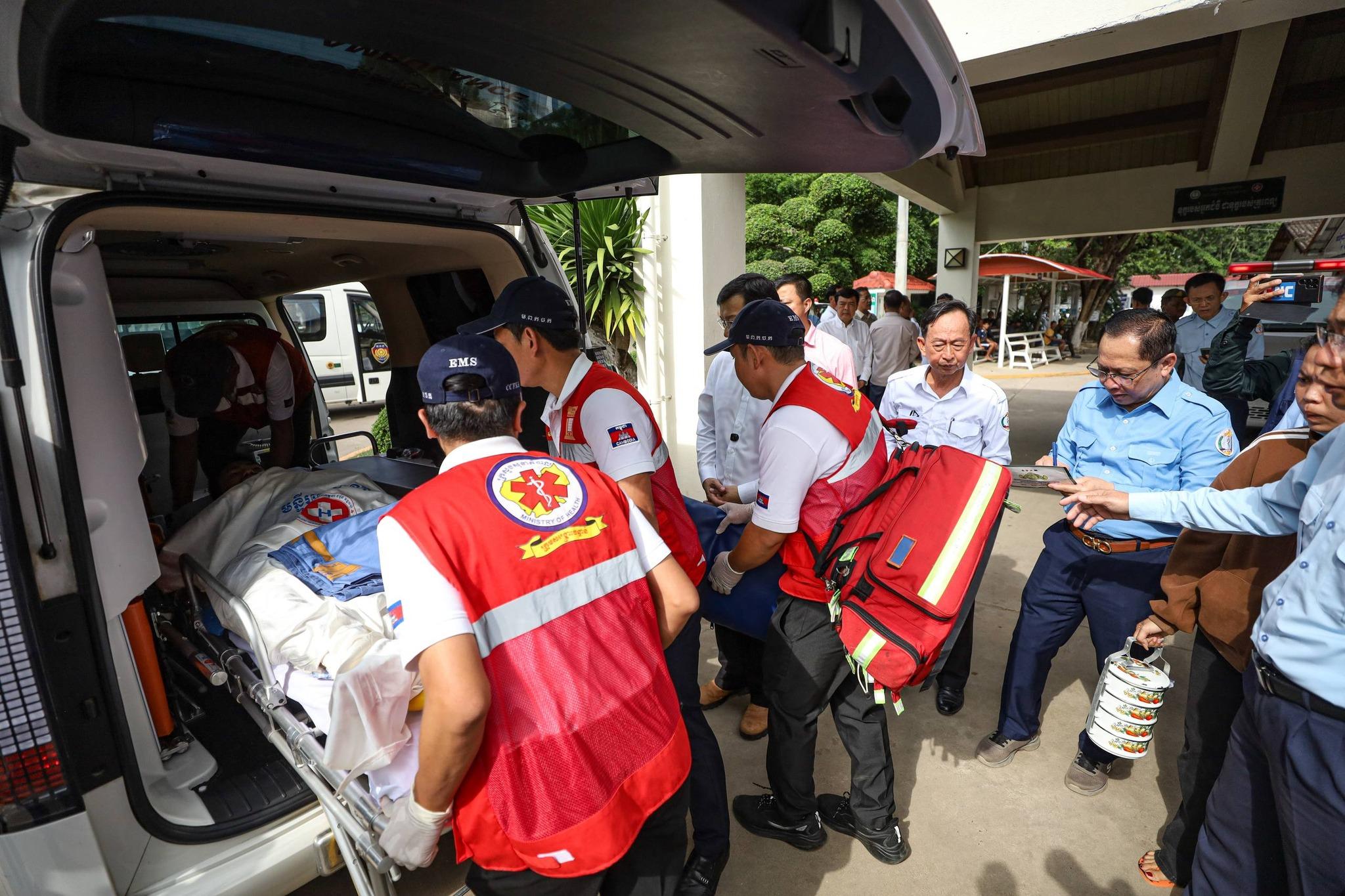 ជនរងគ្រោះ៣នាក់ ដោយការបាញ់ប្រហាររបស់ទាហានថៃ ត្រូវបញ្ជូនមកព្យាបាលនៅភ្នំពេញ!