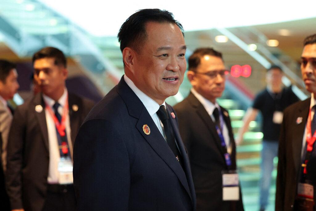 លោក អានុទីន ព្រមានរំលាយសភា បើបក្សប្រឆាំងដាក់ញត្តិដកសេចក្ដីទុកចិត្ត!