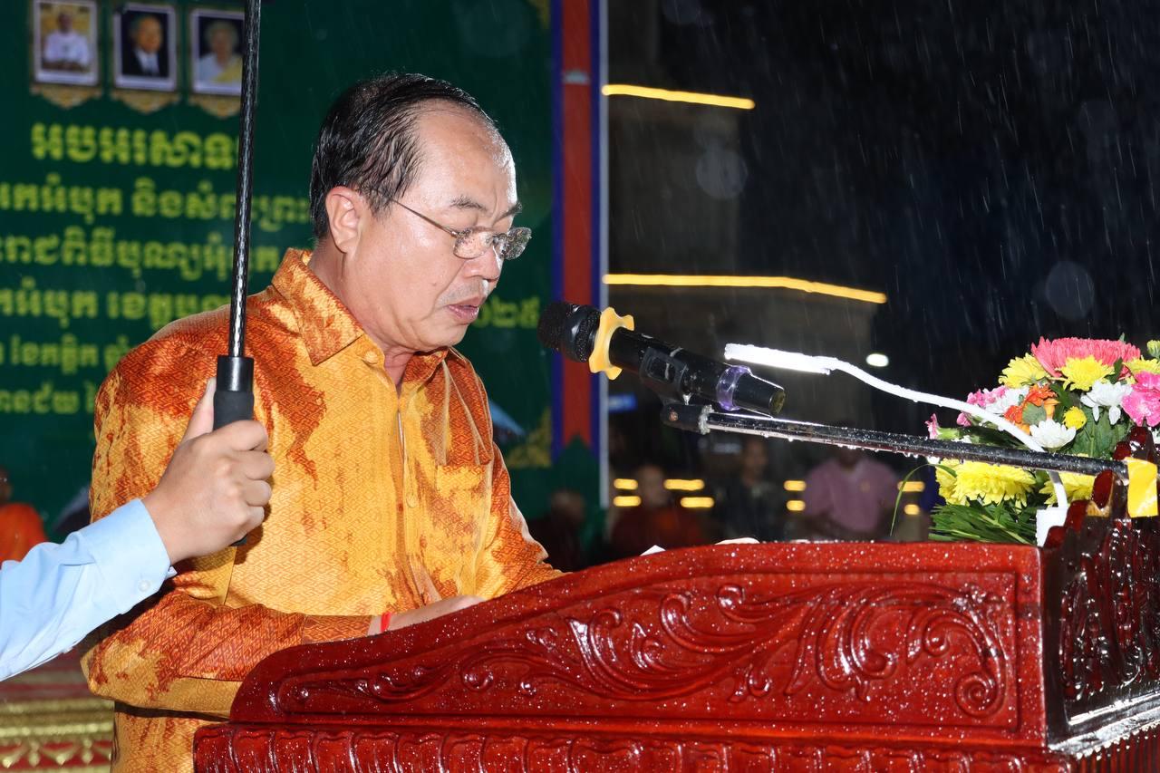 ភ្ញៀវទេសចរជាង ៣ម៉ឺននាក់ ហូរចូលកម្សាន្តខេត្តបន្ទាយមានជ័យ ក្នុងឱកាសបុណ្យអកអំបុក និងសំពះព្រះខែ