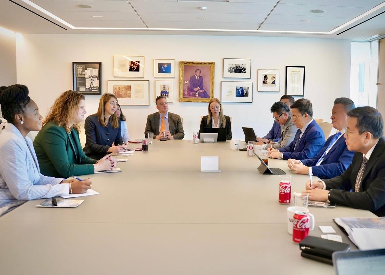 កម្ពុជា-Siemens Healthineers៖ បើកទំព័រថ្មី នាំបច្ចេកវិទ្យាវេជ្ជសាស្ត្រទំនើប និងនិរន្តរភាពសុខាភិបាល