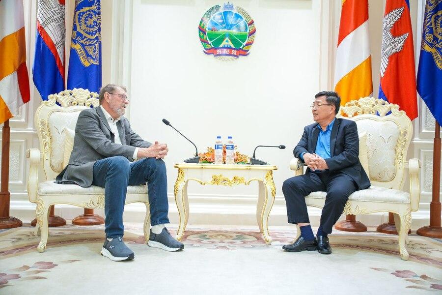 ក្រសួងកសិកម្មណែនាំ FUCHS Gruppe ជួយវិភាគជំងឺ និងសត្វល្អិតចង្រៃដោយឥតគិតថ្លៃដល់កសិករ