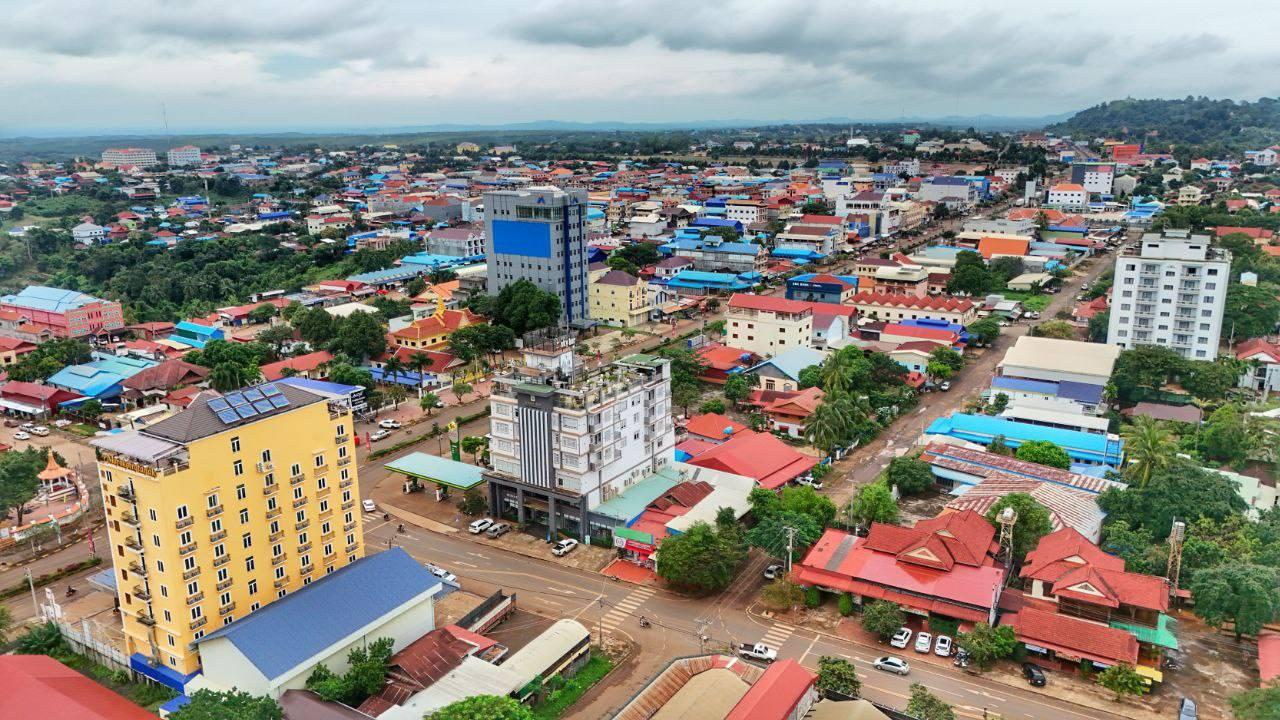 ក្រុងបានលុង រតនគិរី៖ ពីតំបន់ដាច់ស្រយាល មកជាទីក្រុងទេសចរណ៍ដ៏ស៊ីវិល័យ ល្បឿនលឿនគួរឱ្យភ្ញាក់ផ្អើល!
