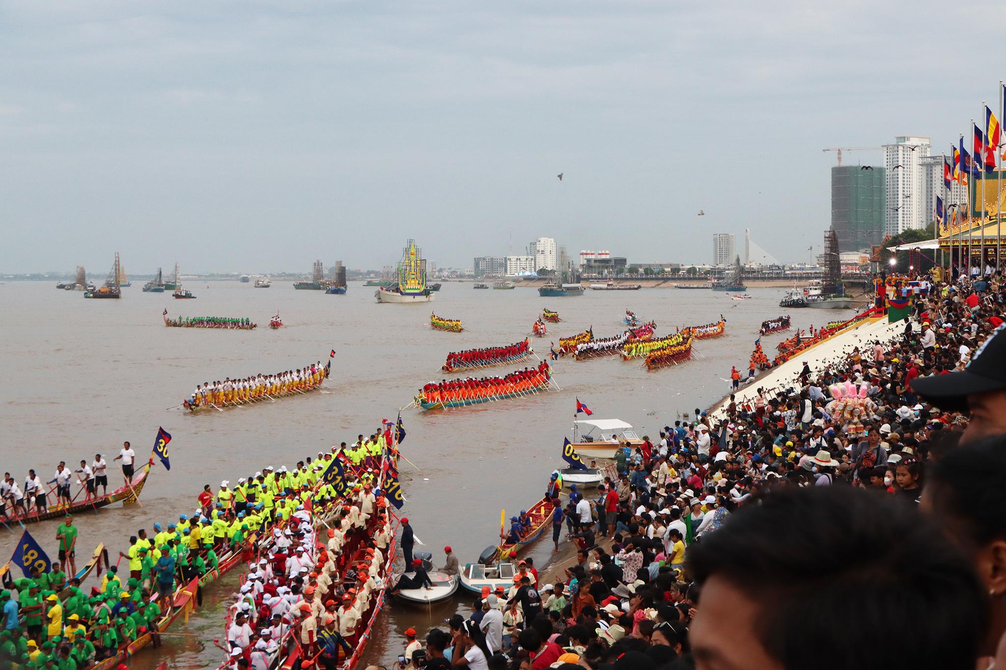 ទំព័រប្រវត្តិសាស្ត្របុណ្យអុំទូក៖ មហាបុណ្យជាតិដែលខ្មែរគ្រប់រូបគួរដឹង