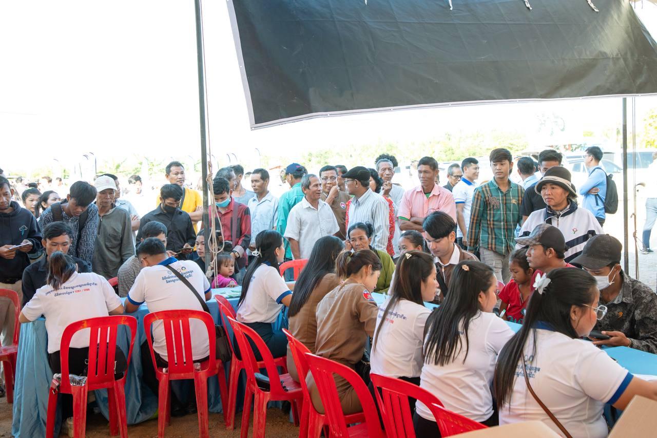 ឱកាសការងារជាង ៨៦,៨៩១ កន្លែង រង់ចាំអតីតពលករពីថៃ