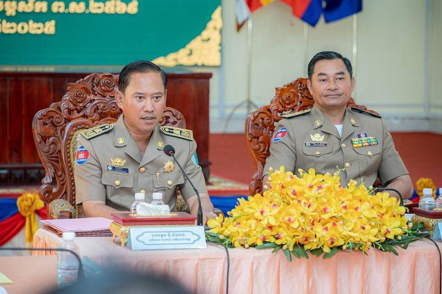 កំពង់ស្ពឺ-តាកែវ ចាប់ដៃគ្នាបង្កើតប៉ុស្តិ៍នគរបាលចល័ត ពង្រឹងសន្តិសុខតាមព្រំដែន!