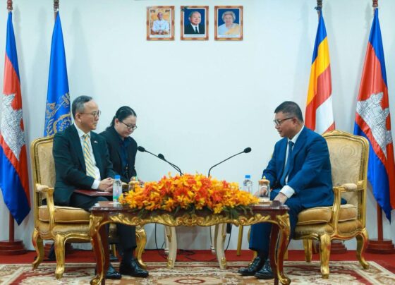 នាយឧត្តមសេនីយ៍ ឆៃ ស៊ីណារិទ្ធ បញ្ជាក់ប្រាប់ភាគីកូរ៉េ ថា កម្ពុជាបានត្រៀមលក្ខណៈ ក្នុងការសម្របសម្រួលជាមួយក្រុមការងារ Task Force ដើម្បីប្រយុទ្ធប្រឆាំងឧក្រិដ្ឋកម្មឆ្លងដែន