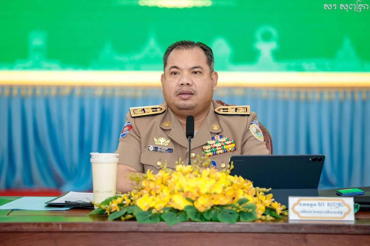 អភិបាលខេត្តស្ទឹងត្រែង កោតសរសើរការងារសន្តិសុខបុណ្យអុំទូក និងជំរុញទប់ស្កាត់បទល្មើសគ្រប់ប្រភេទ