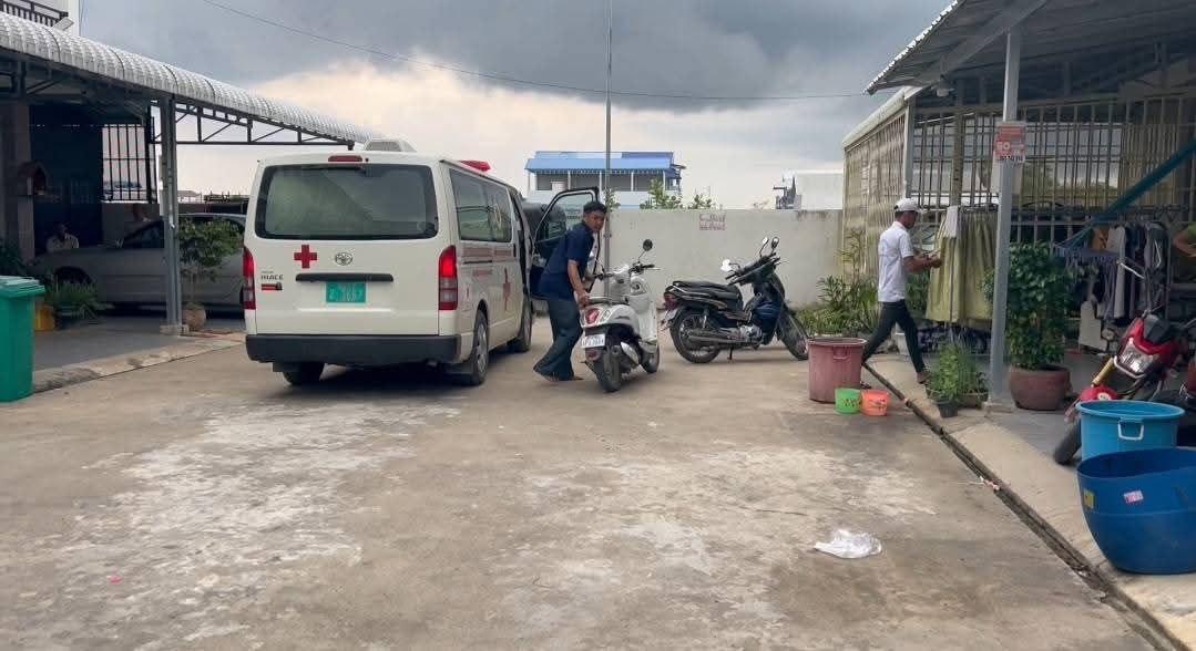 រន្ធត់! បុរសម្នាក់តូចចិត្តបាត់លុយជាង ២០០០ ដុល្លារ ដាច់ចិត្តចងកសម្លាប់ខ្លួនចោលប្រពន្ធកូនស្រីជាទីស្រលាញ់