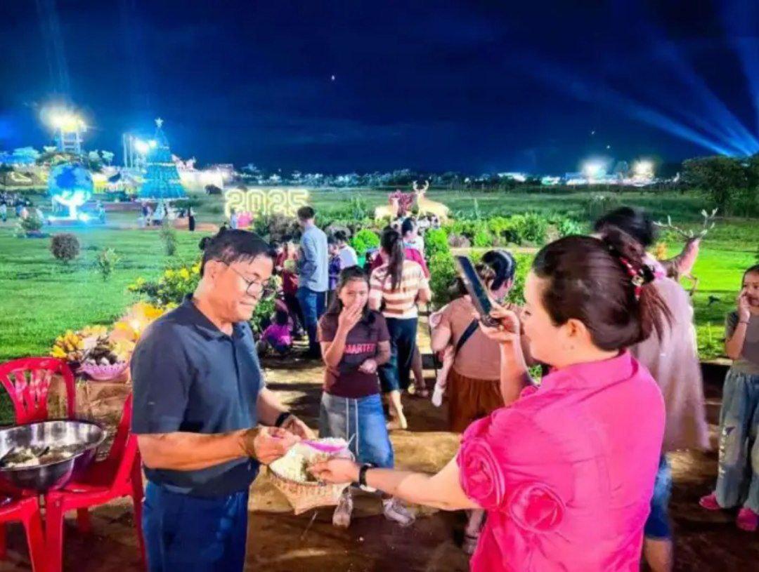 រតនគិរីប្លែក! បុណ្យអុំទូករយៈពេល៣ថ្ងៃ ទាក់ទាញភ្ញៀវទេសចរជិត៦ម៉ឺននាក់ កើនឡើងជិត២០%!