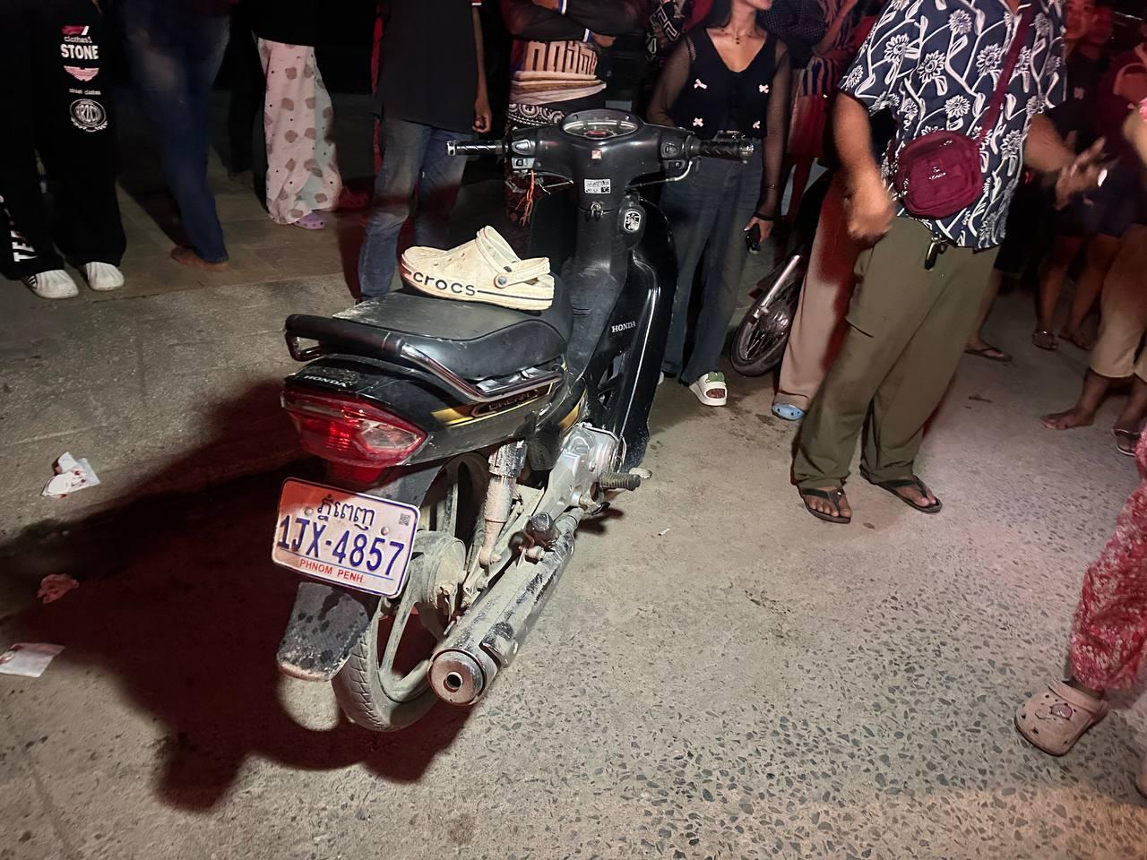 គ្រោះថ្នាក់! ម៉ូតូឌ្រីម២គ្រឿងបុកគ្នាយ៉ាងពេញទំហឹងនៅភ្នំពេញ បណ្តាលឱ្យរបួសម្នាក់បាក់ដៃ