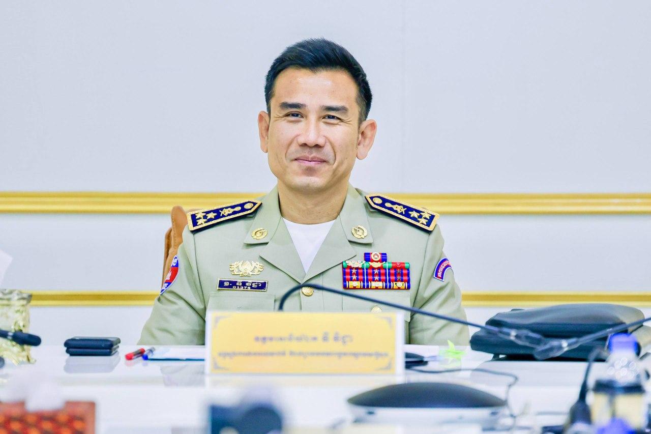 លោកឧត្តមសេនីយ៍ឯក ឌី វិជ្ជា ដឹកនាំកិច្ចប្រជុំដកបទពិសោធន៍ក្រុមប្រតិបត្តិការជំនាញទី១