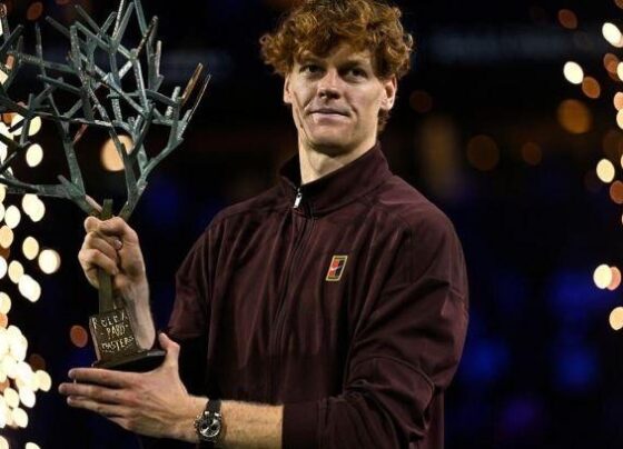 កីឡាករ Sinner ត្រលប់មកលេខមួយពិភពលោកវិញក្រោយឈ្នះជើងឯក Paris Masters