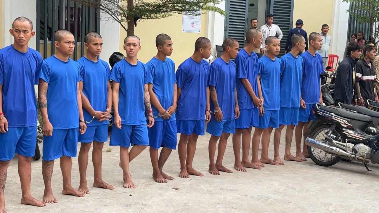 ឧក្រិដ្ឋកម្មបឹងត្របែក! ក្មេងទំនើង ចោរប្លន់ និងអ្នកទទួលផលចោរកម្ម ២០នាក់ ត្រូវបានបញ្ជូនទៅតុលាការ ក្រោយការបង្ក្រាបទ្រង់ទ្រាយធំ!