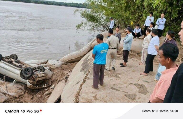 រថយន្ត Highlander ដឹក៤នាក់ ក្រឡាប់បះជើង ប៊ិះធ្លាក់ទន្លេ ក្រោយចេញពីពិធីមង្គលការនៅត្បូងឃ្មុំ!