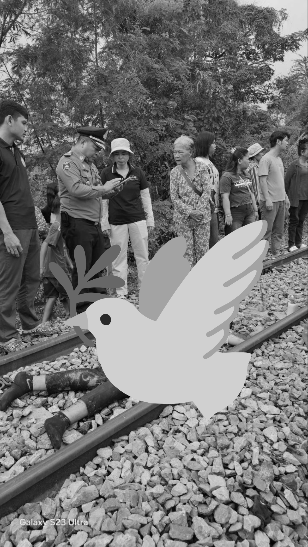 រន្ធត់! ពលរដ្ឋប្រទះឃើញសពបុរសម្នាក់ដេកស្លាប់លើផ្លូវរថភ្លើង ក្រោយចេញពីធ្វើការនៅប៉ោយប៉ែត