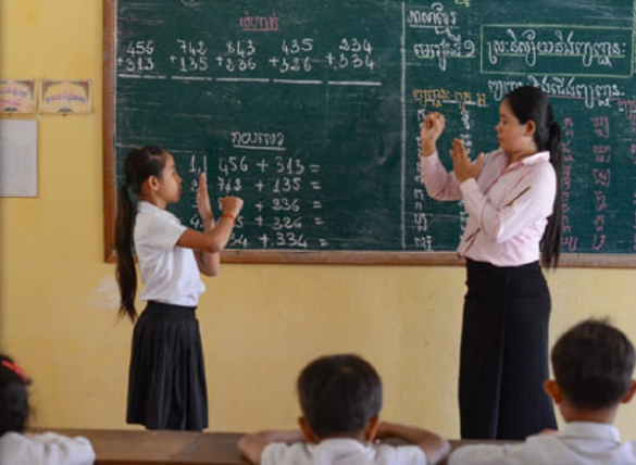 ធនាគារពិភពលោកណែនាំកម្ពុជា ប្រើប្រាស់ម៉ោងបង្រៀនឱ្យបានពេញលេញ និងកែលម្អគុណភាពគ្រូបង្រៀន