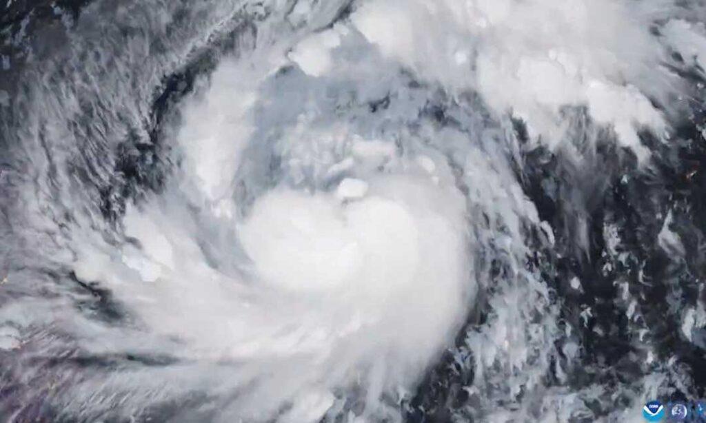 តៃវ៉ាន់ប្រញាប់ជម្លៀសពលរដ្ឋជាង ៣ពាន់នាក់ មុនព្យុះ Fung-wong វាយប្រហារ!