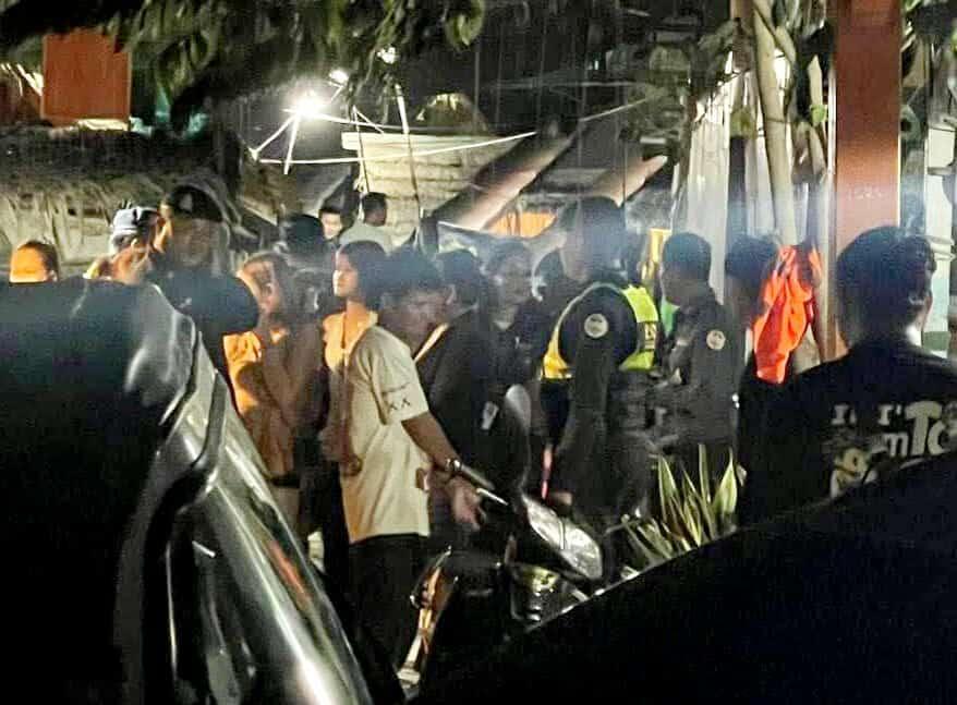 អាវុធហត្ថ​ភ្នំពេញ​បង្ក្រាប​ហាង​«​ប៉ា​ឧត្ដម»​ រក​ឃើញ​អនីតិជន​១២​នាក់​ពាក់ព័ន្ធ​សេវា​ផ្លូវភេទ