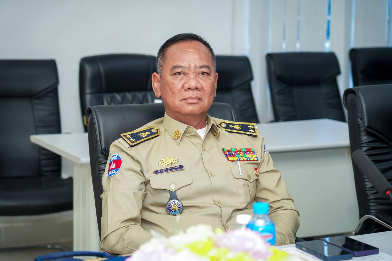 ពោធិ៍សាត់៖ សមត្ថកិច្ចបង្ក្រាបផលិតផលសមុទ្របង្កកខុសច្បាប់ជិត២តោន ដឹកតាមរថយន្តក្រុង ត្រៀមដុតកម្ទេចចោល!