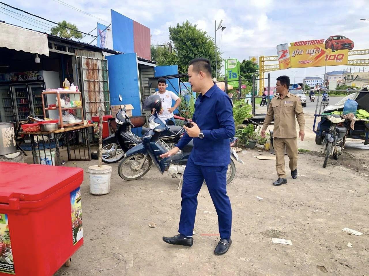 ក្តៅគគុក! អាជ្ញាធរខណ្ឌកំបូល បង្ក្រាបសំណង់ខុសច្បាប់លើផ្លូវជាតិលេខ៣ ទាមទារគម្លាត ៨ម៉ែត្រ