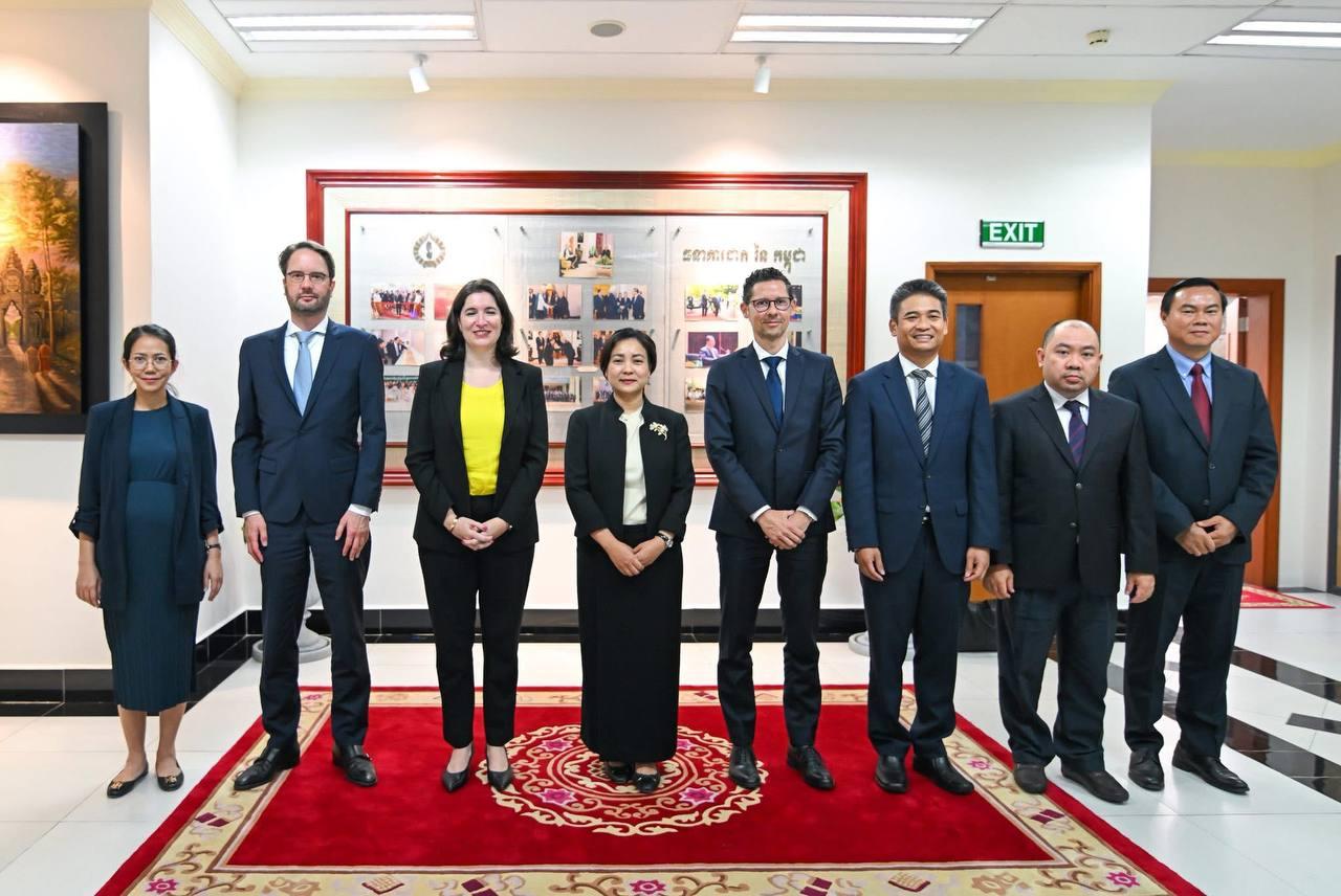 ធនាគារពិភពលោកលើកសរសើរសមិទ្ធផលធនាគារជាតិកម្ពុជា