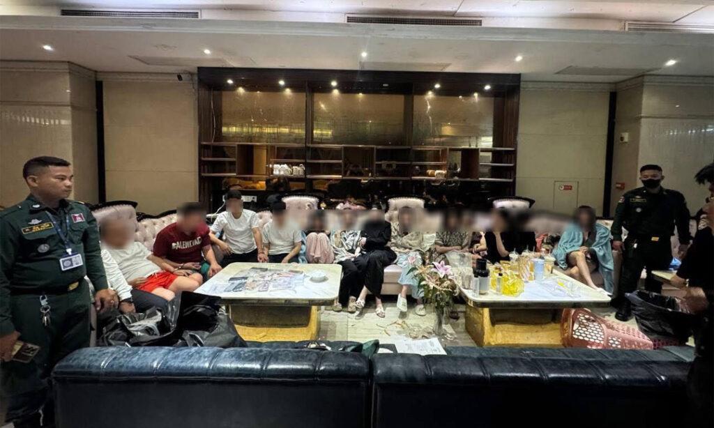 ភ្ញាក់ផ្អើល! ប្រតិបត្តិការបង្ក្រាបគ្រឿងញៀនទ្រង់ទ្រាយធំនៅបាវិត ឃាត់ខ្លួនជនសង្ស័យ ៣០០នាក់