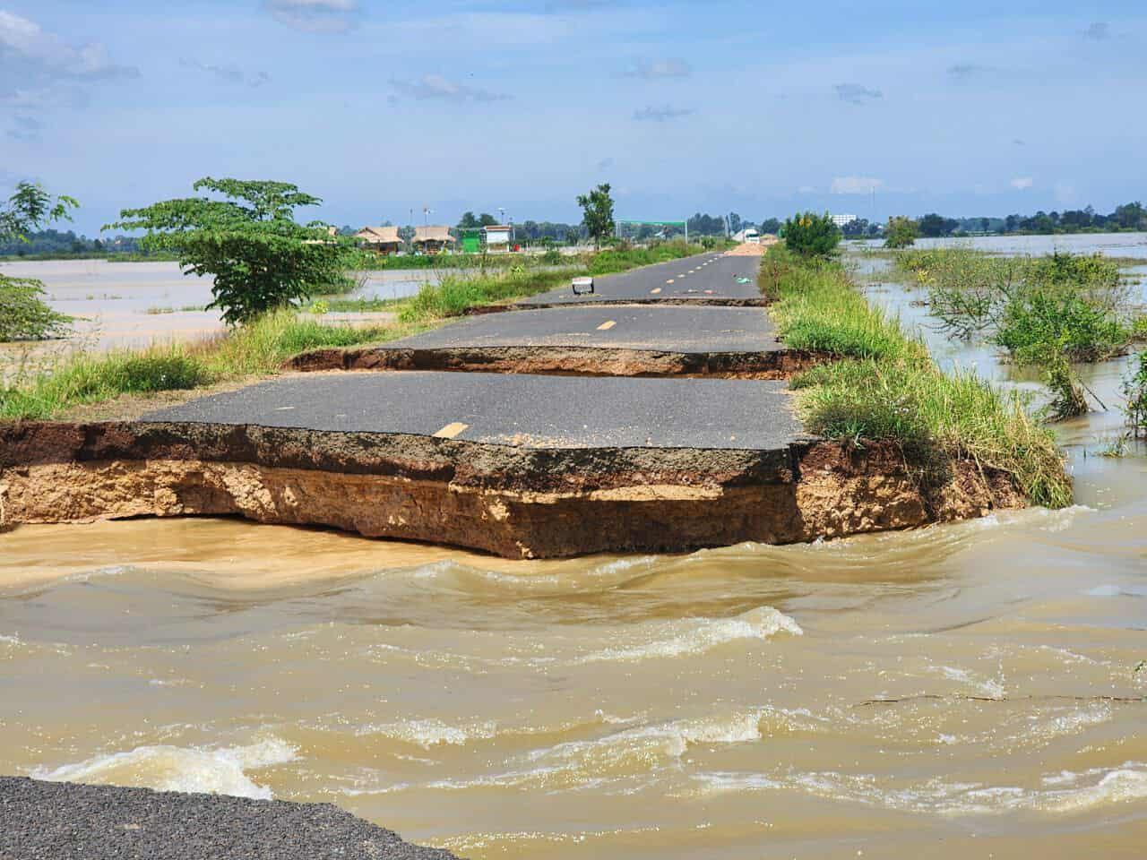 ដំណឹងល្អ! ផ្លូវ 383B ស្រុកពារាំង ដែលរងការខូចខាតដោយទឹកជំនន់ ពេលនេះបើកឱ្យដំណើរការឡើងវិញហើយ