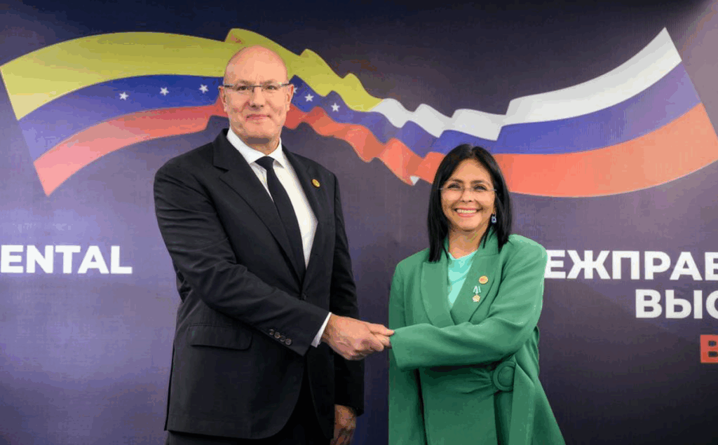 វេណេស៊ុយអេឡា ពង្រឹងសម្ព័ន្ធភាពជាមួយរុស្ស៊ី ខណៈអាមេរិកគំរាមធ្វើប្រតិបត្តិការយោធា