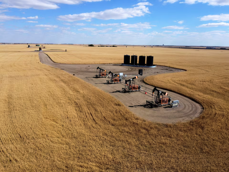 តម្លៃប្រេងឡើងកប់!🚀 កើនជាង២% ក្រោយរុស្ស៊ីរងការវាយប្រហារ នាំចេញផ្អាក ខណៈសង្គ្រាមអ៊ុយក្រែននៅតែក្ដៅគគុក!