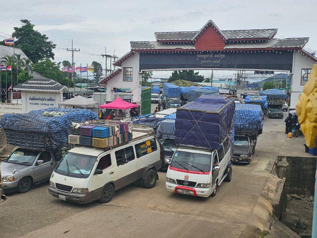 ពាណិជ្ជកម្មកម្ពុជា-ថៃ៖ ការនាំចូលពីថៃមកកម្ពុជាធ្លាក់ចុះជិត ២០% ក្នុងខែតុលា ឆ្នាំ២០២៥ តែមានសញ្ញាកើនបន្តិចធៀបនឹងខែកញ្ញា!