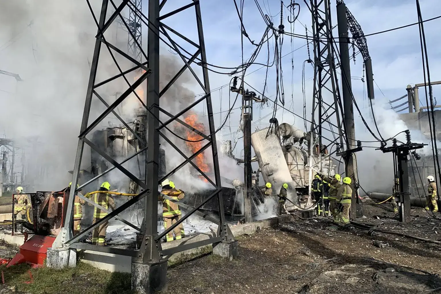 អ៊ុយក្រែន​ព្រមាន​ពី​គ្រោះថ្នាក់​នុយក្លេអ៊ែរ​ធ្ងន់ធ្ងរ ក្រោយ​រុស្ស៊ី​បន្ត​កម្ទេច​ហេដ្ឋារចនាសម្ព័ន្ធ​ថាមពល​យ៉ាង​ចាស់ដៃ