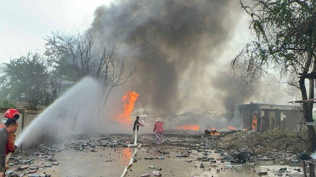 ភ្នំពេញ៖ ឆេះឃ្លាំងអេតចាយសន្ធោសន្ធៅនៅដង្កោ ផ្ដើមចេញពីការផ្ទុះកំប៉ុងថ្នាំបាញ់មូស បង្កការភ្ញាក់ផ្អើល!