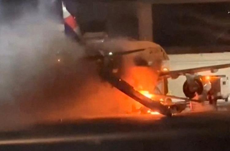 ភ្លើងឆេះផ្ទុះនៅព្រលានយន្តហោះសៅប៉ូឡូ អ្នកដំណើរ ១៦៩នាក់ត្រូវគេជម្លៀសជាបន្ទាន់