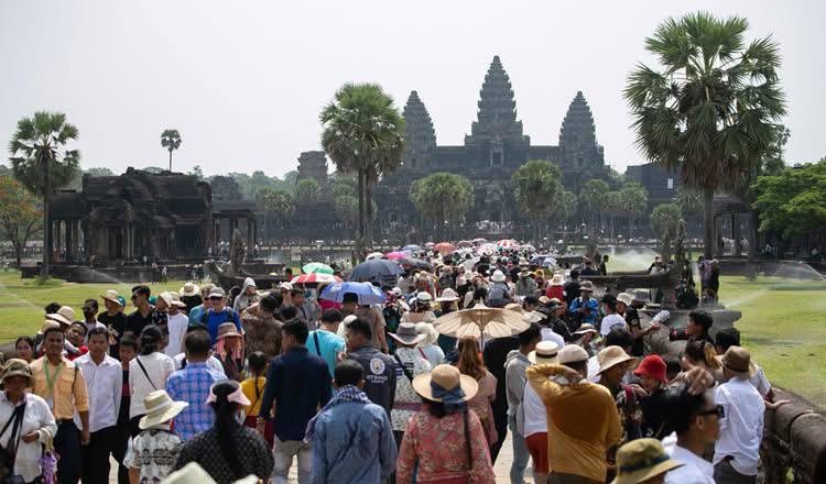 កម្ពុជាបើកទ្វារទេសចរណ៍ថ្មី៖ លើកលែងទិដ្ឋាការសាកល្បង ៤ ខែសម្រាប់ទេសចរចិន ចាប់ពីពាក់កណ្តាលឆ្នាំ២០២៦