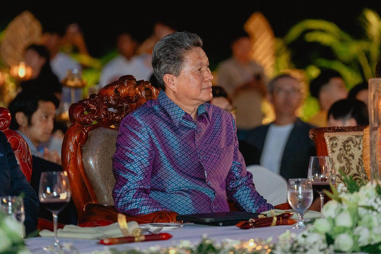 ឧបនាយករដ្ឋមន្ត្រី ស៊ុន ចាន់ថុល អញ្ជើញជាអធិបតីពិធីលៀងសាយភោជន អបអរសាទរខួបលើកទី៣០ នៃទិវារត់ប្រណាំងពាក់កណ្ដាលម៉ារ៉ាតុងអន្តរជាតិអង្គរ