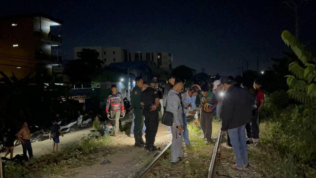 រន្ធត់! បុរសមិនស្គាល់អត្តសញ្ញាណត្រូវរថភ្លើងកិនស្លាប់នៅភ្នំពេញ