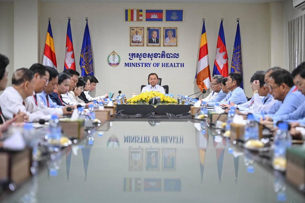 រដ្ឋមន្ត្រីសុខាភិបាលដាក់បទបញ្ជាបន្ទាន់ ត្រៀមគ្រូពេទ្យឆ្លើយតបស្ថានភាពព្រំដែនកម្ពុជា-ថៃ