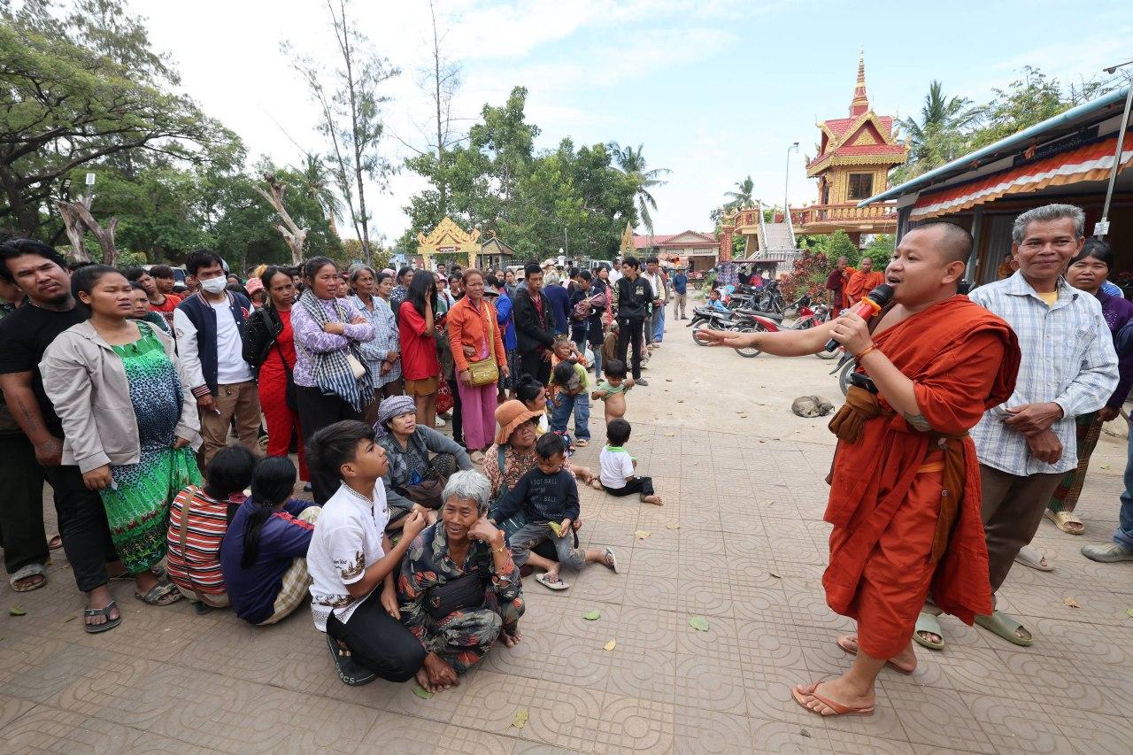 យោធាថៃបាញ់ផ្សែងពុលវាយប្រហារជនស៊ីវិលកម្ពុជា ស្លាប់១០នាក់ របួស៥០នាក់ និងមានជនភៀសសឹកជិត២០ម៉ឺននាក់