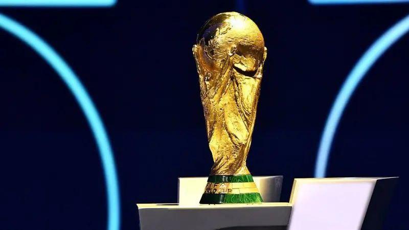 FIFA ត្រូវបានរិះគន់ខ្លាំងដោយអ្នកគាំទ្រអឺរ៉ុប ដោយសារតម្លៃសំបុត្រពិភពលោក 2026 ឡើងខ្ពស់ដូចជំរិតទារប្រាក់