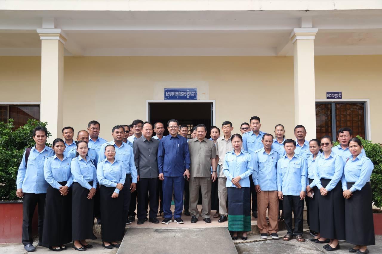 លោករដ្ឋលេខាធិការ ជ្រុន ថេរ៉ាវ៉ាត សរសើរការងារអភិវឌ្ឍន៍ជនបទខេត្តកំពត និងដាក់ទិសដៅឆ្នាំ២០២៦