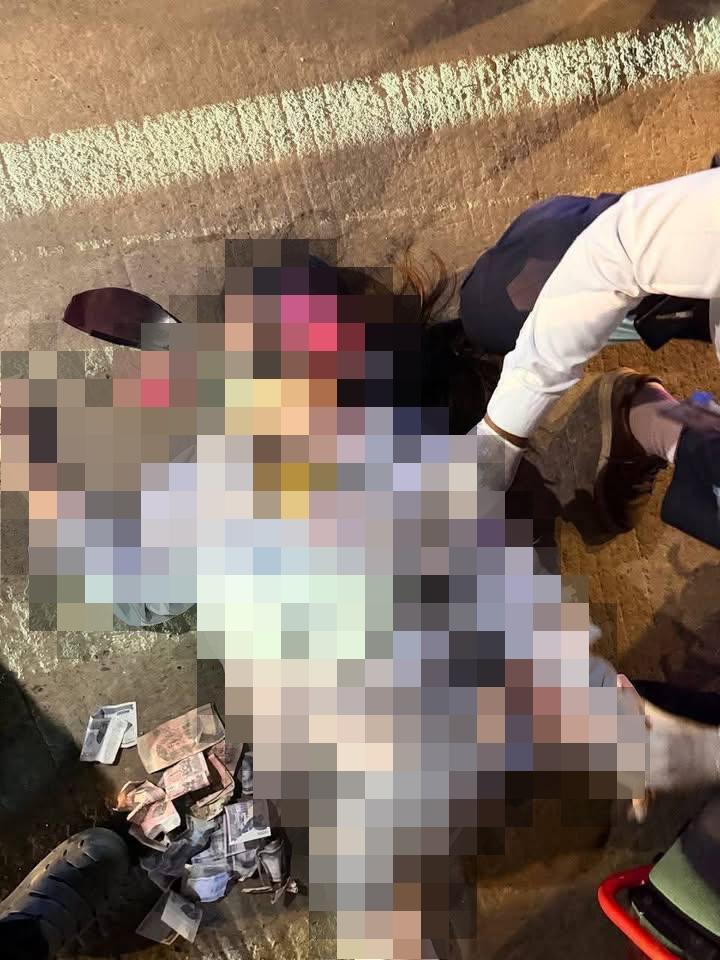 រថយន្តកុងតឺន័របុកម៉ូតូពីក្រោយ នារីម្នាក់ស្លាប់ភ្លាមៗនៅភ្នំពេញ